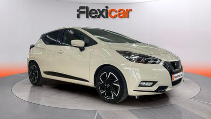 Usado Nissan Micra 92 HP (67 kW) 2021 Bege Citadino