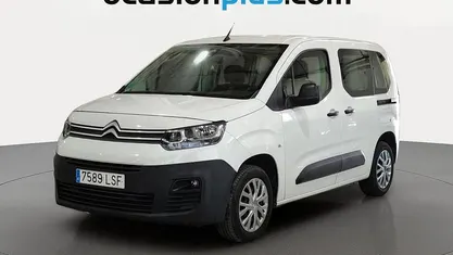 Usado Citroën Berlingo Live 102 CV (75 kW) 2021 Blanco Monovolumen