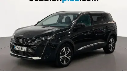 Używany Peugeot 5008 Allure 131 KM (96 kW) 2023 Czarny SUV
