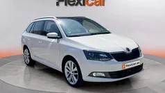 Blanco Usado 2017 Skoda Fabia Ambition Familiar | 8590 € (Precio justo)