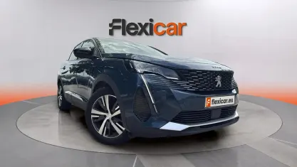 Usado Peugeot 3008 Allure 131 CV (96 kW) 2023 Azul SUV