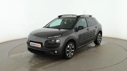 Usado Citroën C4 Shine 100 CV (73 kW) 2018 Gris SUV