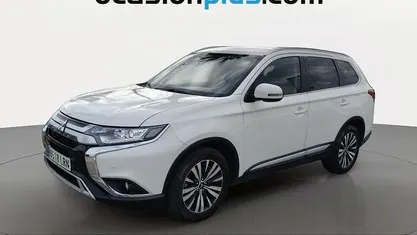 Usado Mitsubishi Outlander Motion 150 CV (110 kW) 2021 Blanco SUV