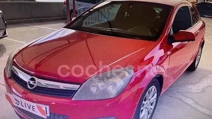 Usado Opel Astra GTC Energy 116 HP (85 kW) 2009 Vermelho Citadino