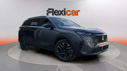 Używany Peugeot 5008 Allure 145 KM (106 kW) 2025 Szary SUV
