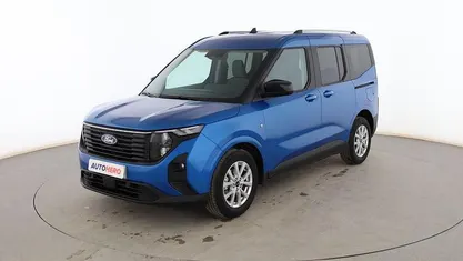 Usado Ford Tourneo Courier Titanium 125 HP (91 kW) 2024 Azul Monovolume