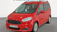 Rojo Usado 2018 Ford Tourneo Courier Trend Monovolumen | 11.228 € (Buen precio)