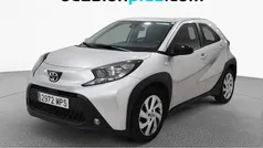 Usado 2024 Toyota Aygo Play Utilitario | 14.082 € (Precio justo)