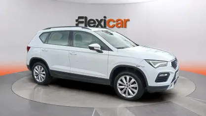 Usado Seat Ateca Style 150 CV (110 kW) 2023 Blanco SUV