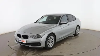 Gris Usado 2018 BMW 318 Advantage Berlina | 19.799 € (Super precio)