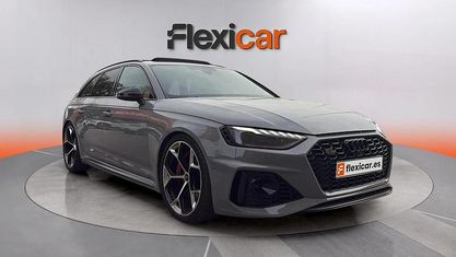 Begagnad Audi RS4 Competition 450 HK (330 kW) 2023 Grå Kombi