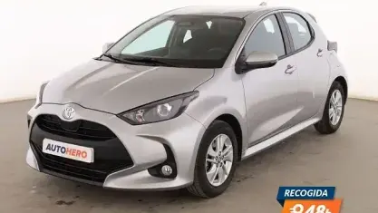 Usado Toyota Yaris Business Edition 116 CV (85 kW) 2024 Gris Utilitario