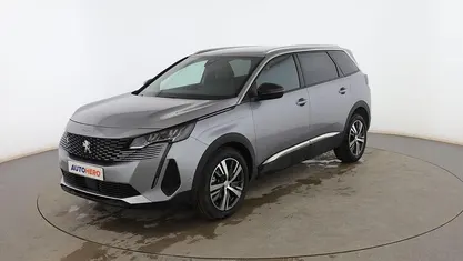 Usado 2023 Peugeot 5008 Allure SUV | 25.999 € (Precio justo)