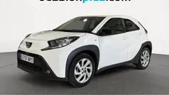 Usado 2024 Toyota Aygo Play Utilitario | 13.991 € (Precio justo)