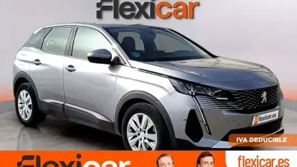 Usado Peugeot 3008 Active 131 CV (96 kW) 2021 Gris SUV