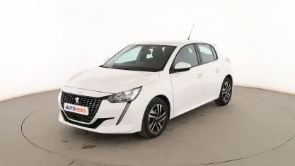 Usado Peugeot 208 Allure 101 CV (74 kW) 2019 Blanco Utilitario