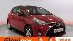 Rojo Usado 2016 Toyota Yaris Hybrid Active Utilitario | 13.190 € (Precio justo)