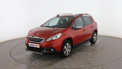 Usado Peugeot 2008 Style 110 HP (80 kW) 2016 Laranja SUV