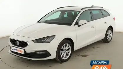 Usado Seat Leon Style 150 CV (110 kW) 2020 Blanco Familiar