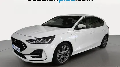 Käytetty Ford Focus ST-Line 155 HP (114 kW) 2024 Valkoinen Viistoperä
