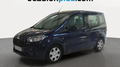 Usado Ford Tourneo Courier Trend 100 CV (73 kW) 2018 Monovolumen