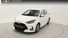 Blanco Usado 2022 Toyota Yaris Hybrid Active Berlina | 19.850 € (Precio justo)