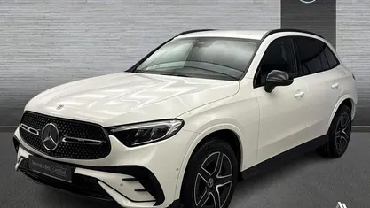 Usado Mercedes GLC220 AMG line 197 CV (144 kW) 2025 SUV