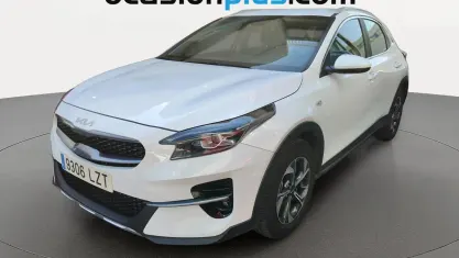 Usado Kia XCeed 120 CV (88 kW) 2022 Blanco SUV