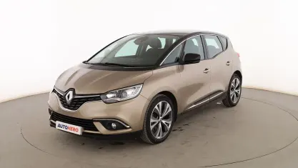 Usado Renault Scénic Zen 132 CV (97 kW) 2017 Dorado Monovolumen