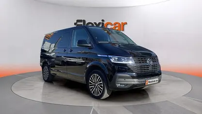 Usado VW Caravelle 150 CV (110 kW) 2022 Negro Monovolumen
