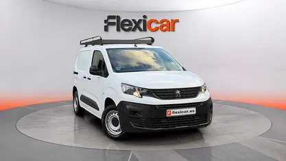 Usado Peugeot Partner 102 CV (75 kW) 2021 Blanco Monovolumen