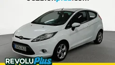 Blanco Usado 2012 Ford Fiesta Trend Utilitario | 6490 € (Precio justo)