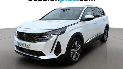 Blanco Usado 2021 Peugeot 5008 Allure SUV | 18.628 € (Precio justo)