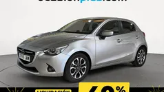 Gris plata Usado 2016 Mazda 2 Luxury Utilitario | 11.200 € (Precio justo)