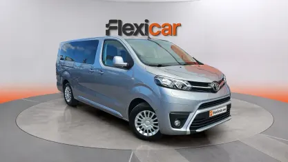 Usado Toyota Proace Verso 120 CV (88 kW) 2023 Gris Familiar