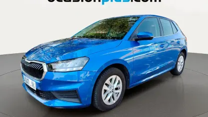 Usado Skoda Fabia Ambition 110 CV (80 kW) 2022 Azul Utilitario
