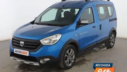 Usado Dacia Dokker Stepway 90 CV (66 kW) 2015 Azul Monovolumen