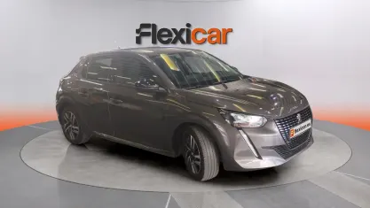 Usado Peugeot 208 Active 101 CV (74 kW) 2022 Gris Utilitario
