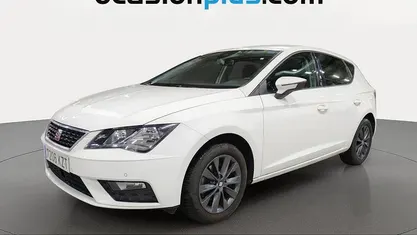 Usado Seat Leon Style 130 CV (95 kW) 2019 Blanco Utilitario