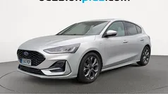 Gris plata Usado 2024 Ford Focus ST-Line Utilitario | 21.173 € (Precio justo)