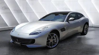 Gris Usado 2017 Ferrari GTC4Lusso Familiar | 225.000 €