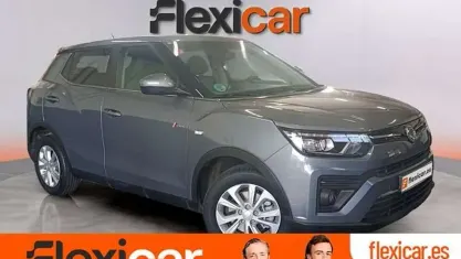 Usado SsangYong Tivoli 128 CV (94 kW) 2020 Gris SUV