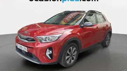 Käytetty Kia Stonic 101 HP (74 kW) 2021 Punainen Katumaasturi