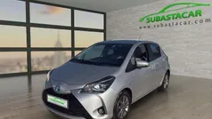 Gris Usado 2019 Toyota Yaris Hybrid Active Utilitario | 12.810 € (Super precio)