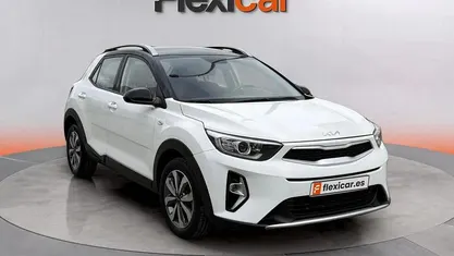 Blanco Usado 2022 Kia Stonic SUV | 12.890 € (Super precio)