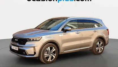Usado Kia Sorento Plus 265 CV (194 kW) 2024 Gris plata SUV