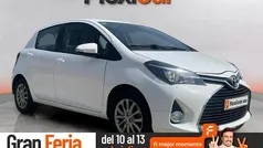 Usado 2017 Toyota Yaris Active Berlina | 9990 € (Precio justo)