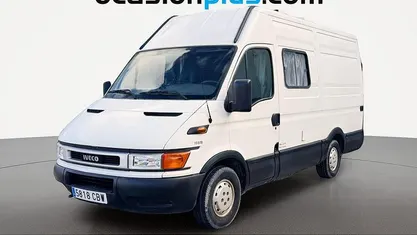 Blanco Usado 2002 Iveco Daily Berlina | 19.890 €