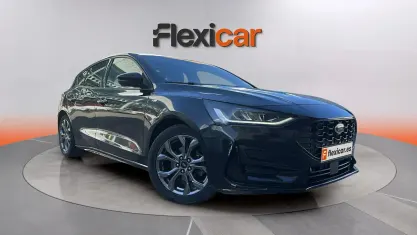 Usado Ford Focus ST-Line 155 CV (114 kW) 2023 Negro Berlina