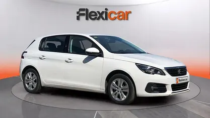 Usado Peugeot 308 Access 131 CV (96 kW) 2020 Blanco Utilitario